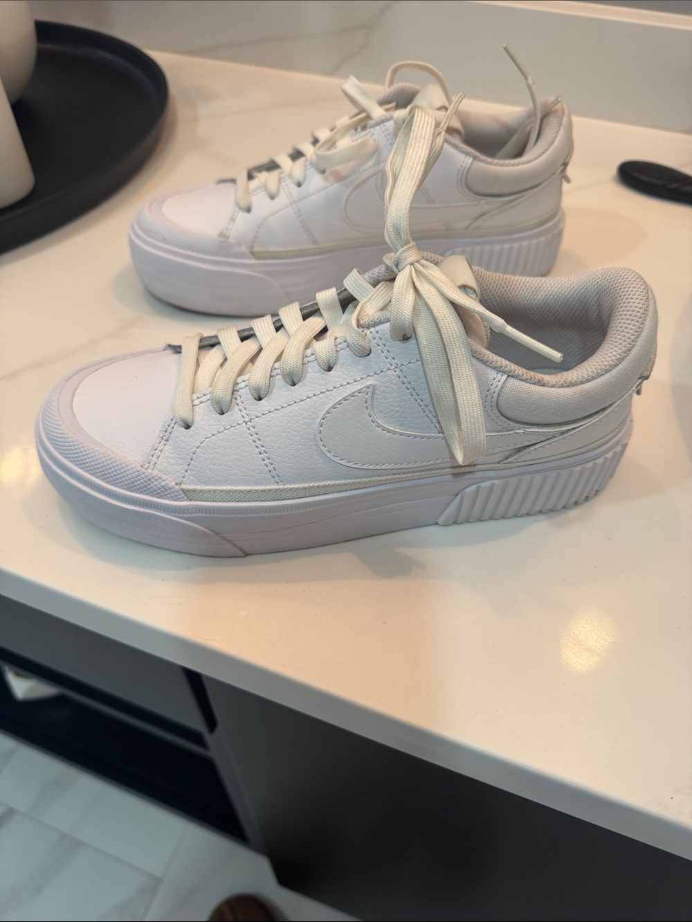 Nike Women’s Court legacy Lift White Low-Top Platform Sneakers